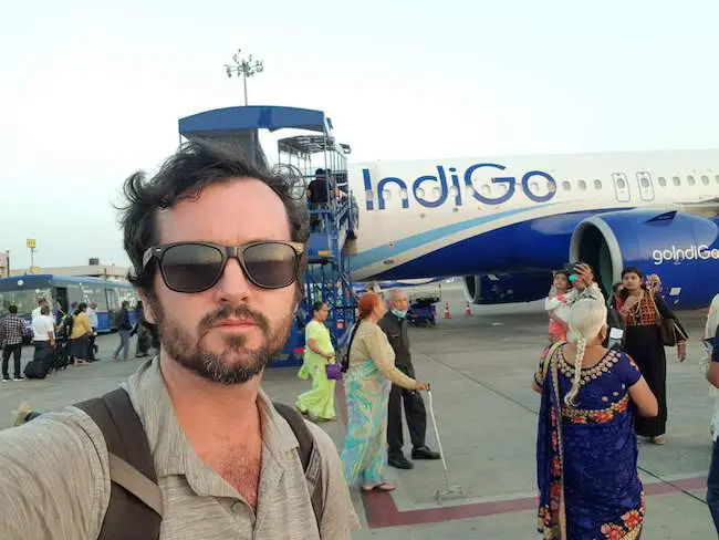CND-Airport Selfie Indigo