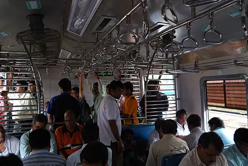 Suburban_train_interior_in_Mumbai_2009-09-12