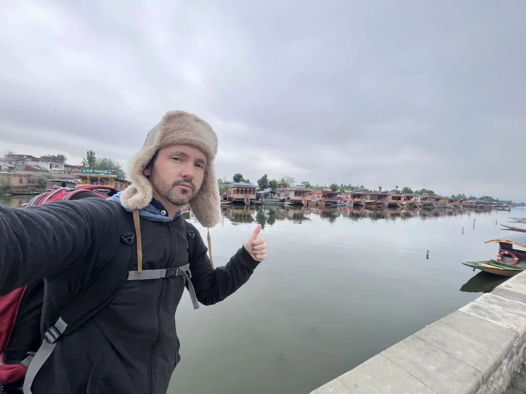 is kashmir safe selfie dal lake